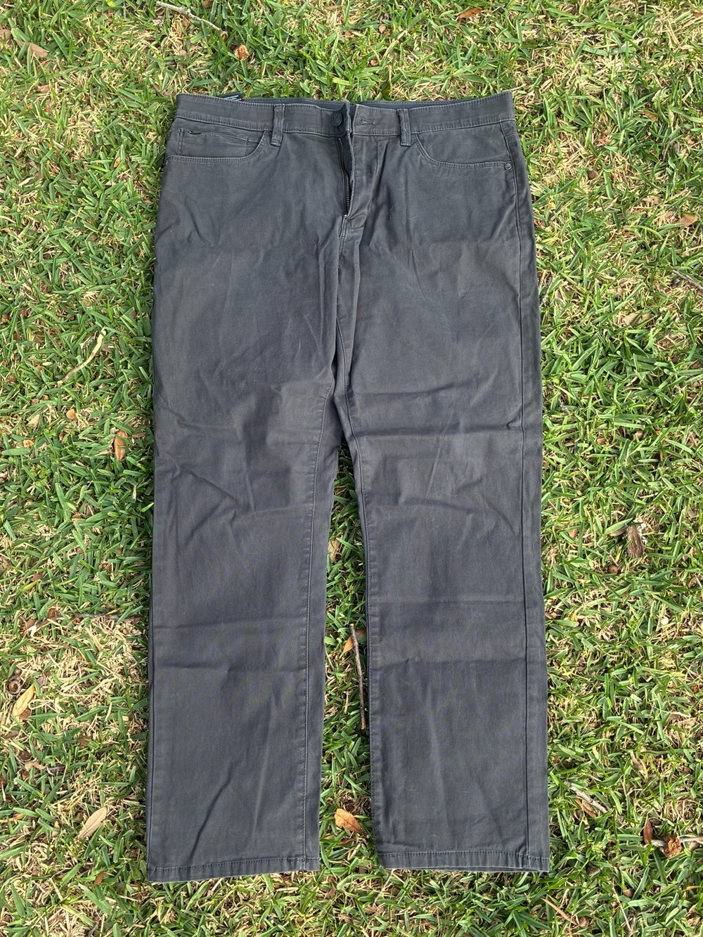 English Laundry Straight-Leg Chinos in Charcoal